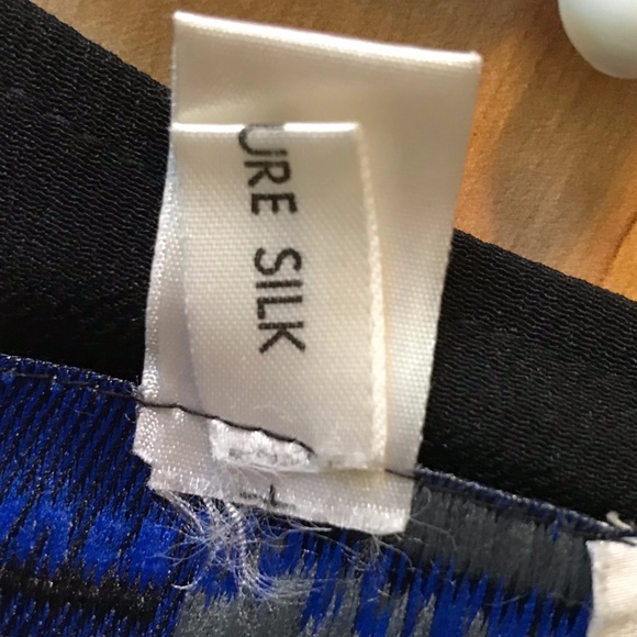 VINTAGE BLACK SILK DRESS - Picture 8 of 9